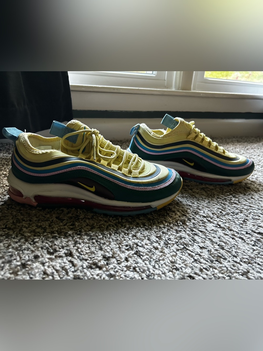 Nike Women’s Yellow Multicolor Layered Wave AirMax Sneakers - Picture 2 of 6